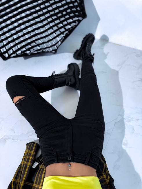 "FRAY T5397-11" jeans with tears - BLACK